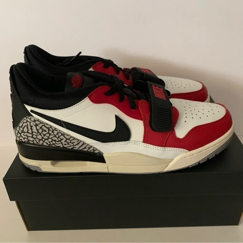 NIB. JORDAN Air Jordan Men’s Legacy 312 Low Shoes